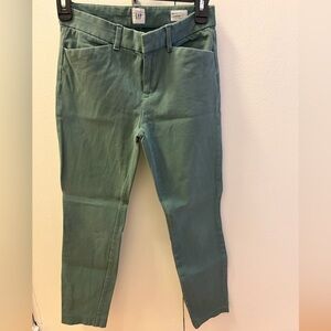 Green Cropped Pants